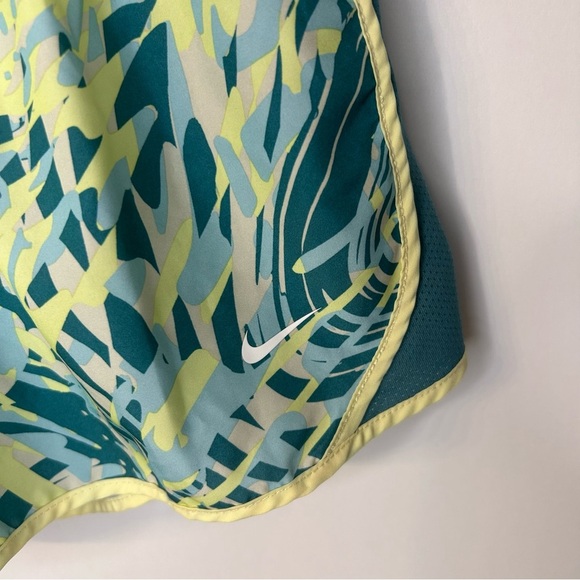 Nike Dri-Fit Tempo Running Shorts, Size L and DSG Top, Size L (14) Yellow, Blue - Picture 6 of 13